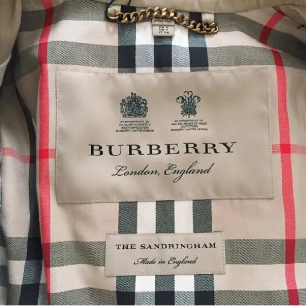 Burberry Beige Double-Breasted Trench Coat with Belt - Picture 11 of 11